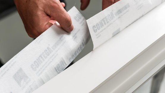 4. Collage du ruban sur le pourtour